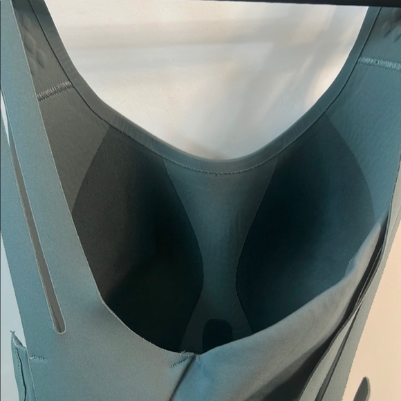 Lululemon Athletica Gray Sports Bra Intimates & Sleepwear - Picture 4 of 4